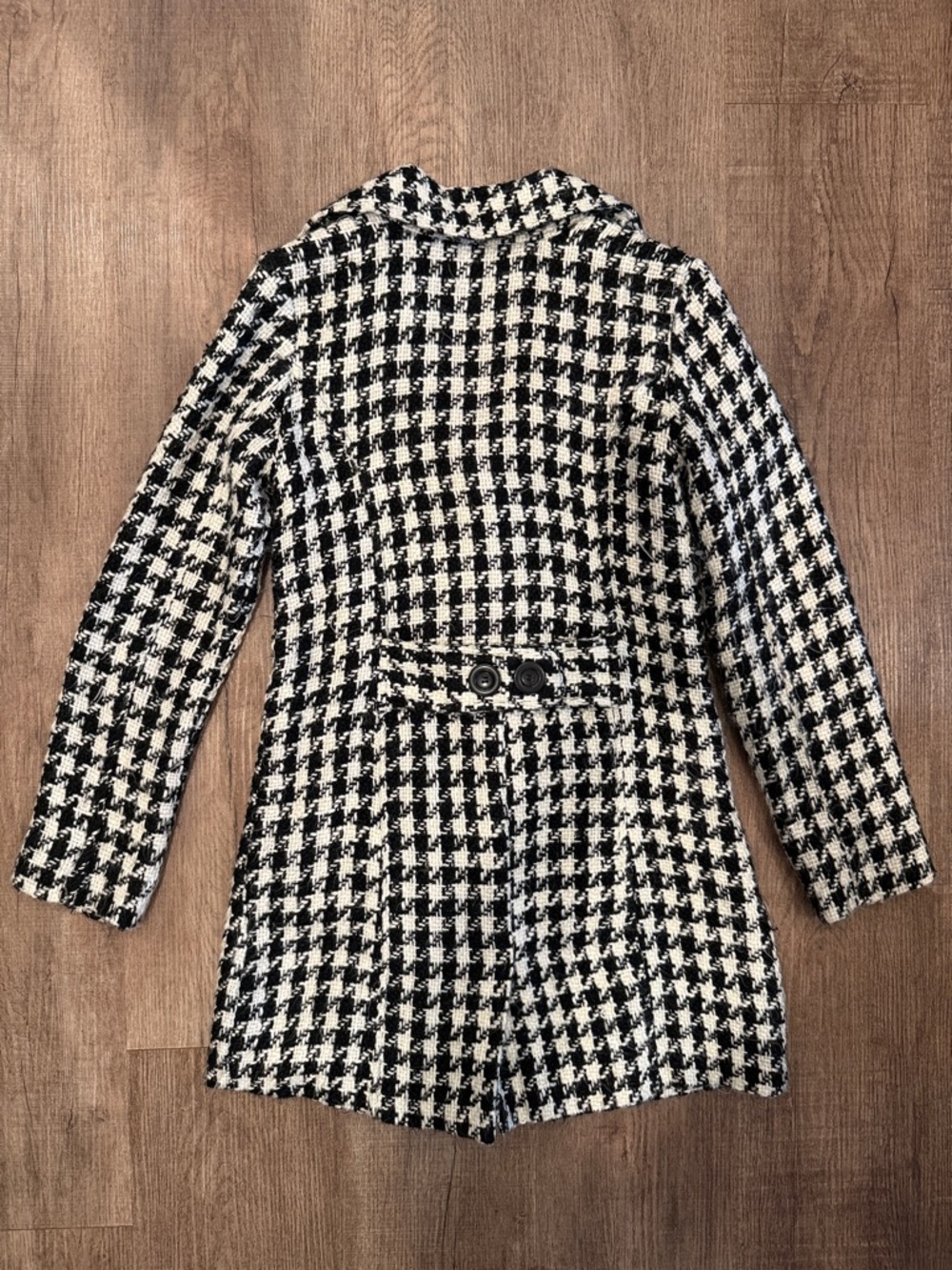 Houndstooth 3 Button Coat - Picture 5 of 7